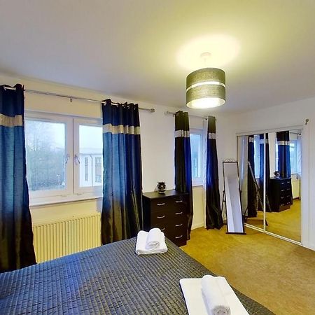 אברדין Orange Town House - Shaw Road, Only 6 Minutes To City Centre מראה חיצוני תמונה