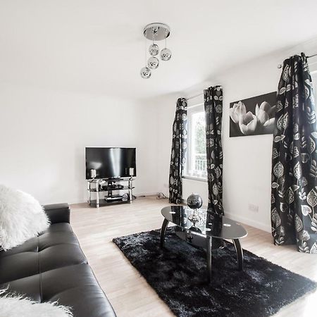 אברדין Orange Town House - Shaw Road, Only 6 Minutes To City Centre מראה חיצוני תמונה