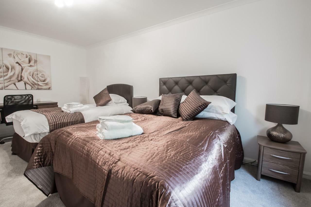 אברדין Orange Town House - Shaw Road, Only 6 Minutes To City Centre מראה חיצוני תמונה